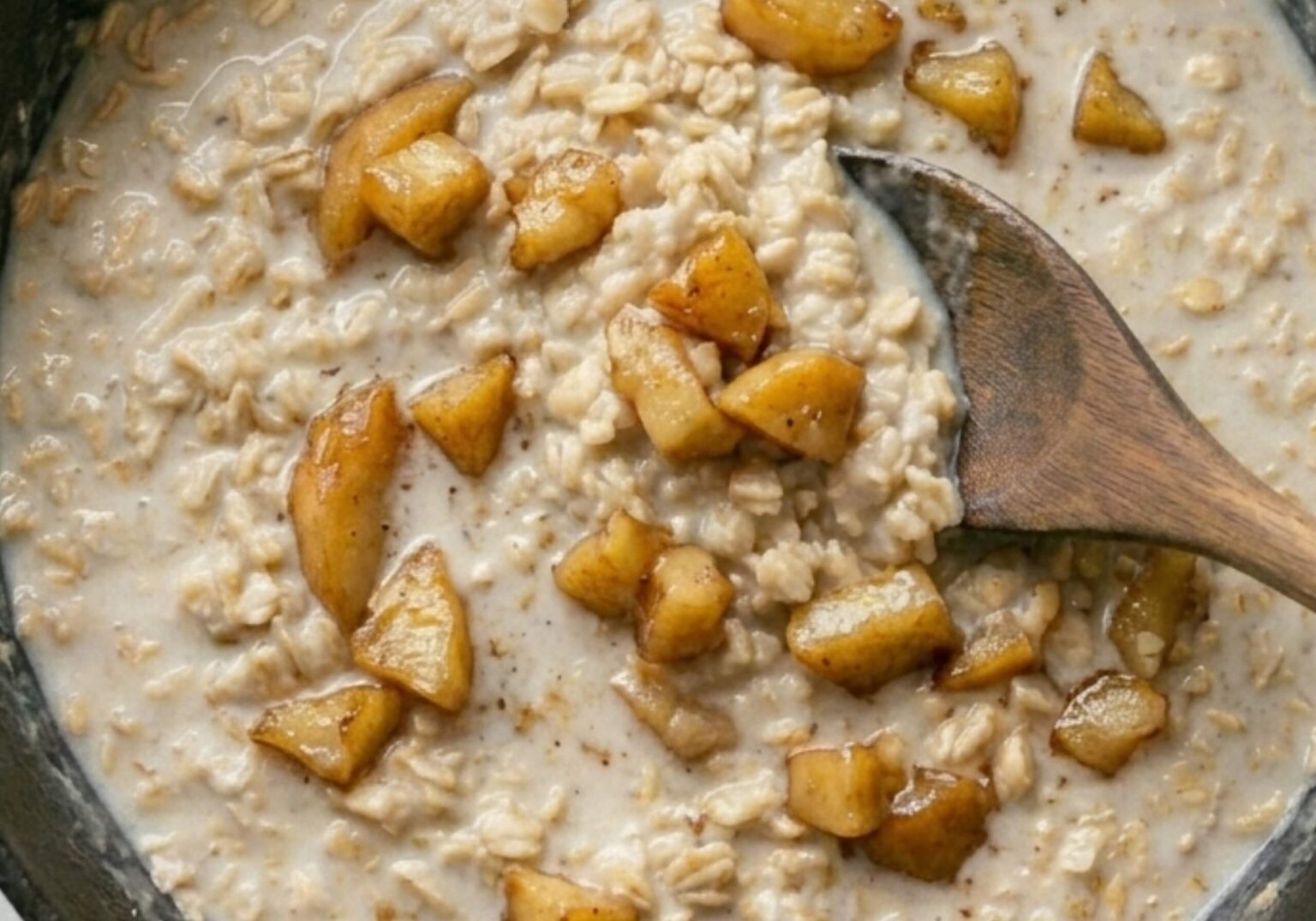 creamy Apple oats porridge oats apple porridge