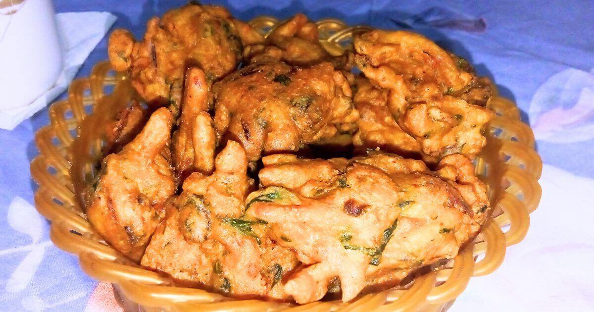 easy Aloo-palak-pakora recipe